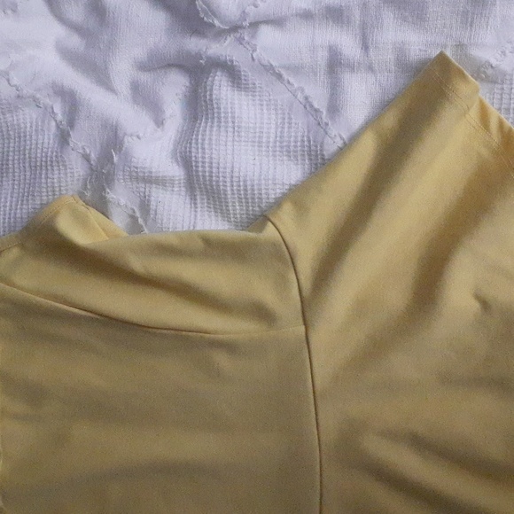 Peplum Tank Top - Picture 4 of 5